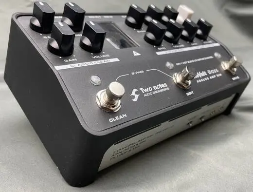 Two Notes - ReVolt Bass Amp Simulator Pedal 2